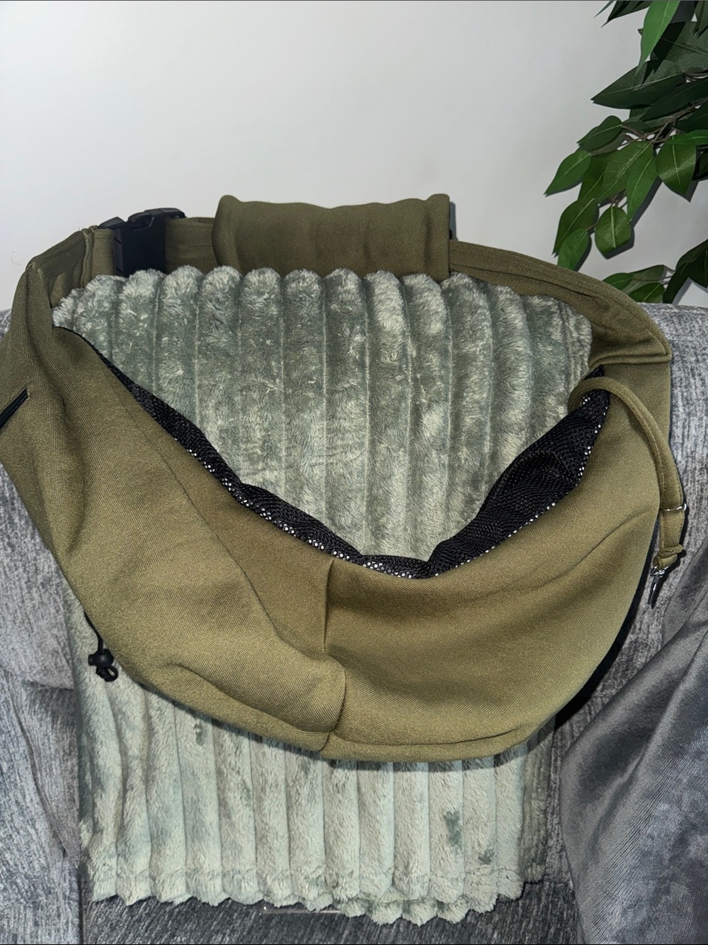 CUBY DOG SLING CARRIER